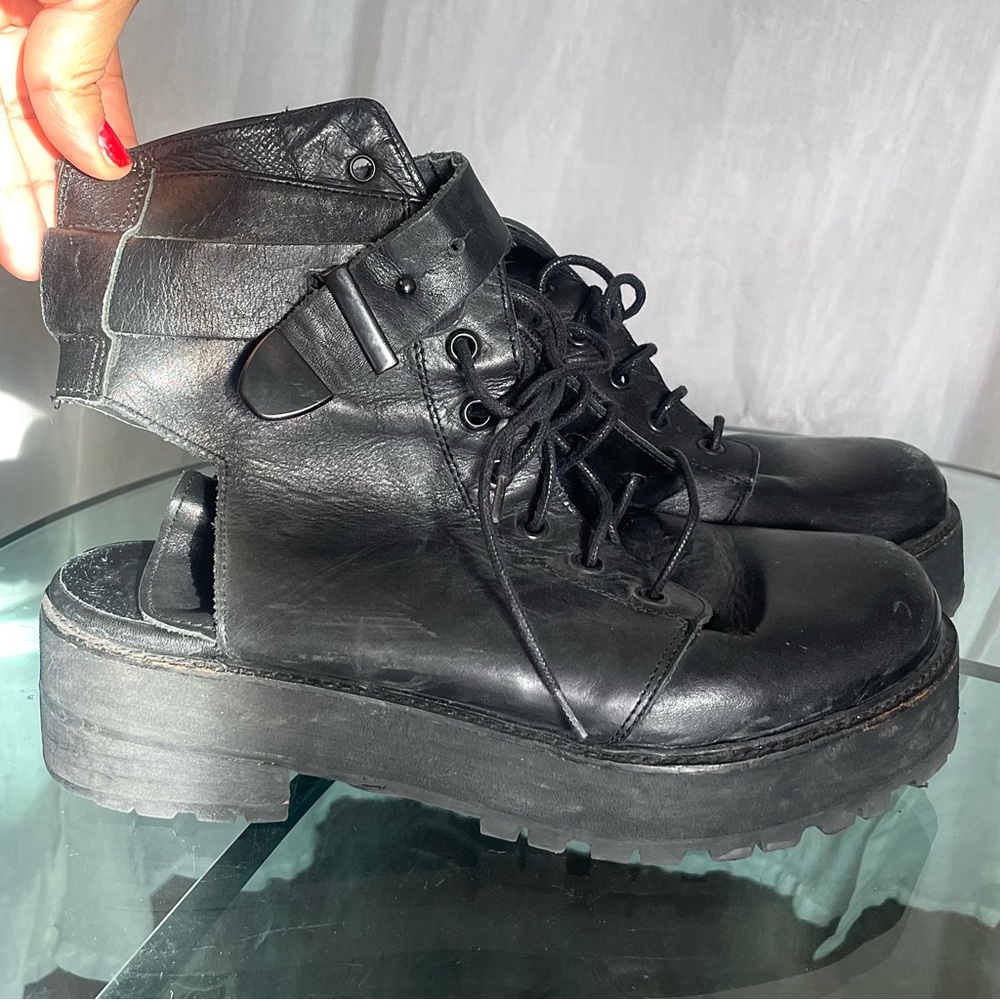 Cut out TBA  Leather boots sz 8 Black